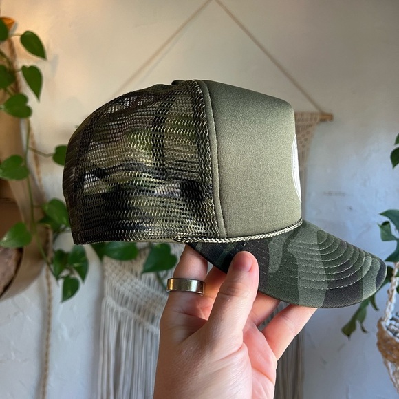 Florida Springs Council Trucker Hat – Camo Mesh Snapback, Cobra Brand, One Size - Picture 4 of 10